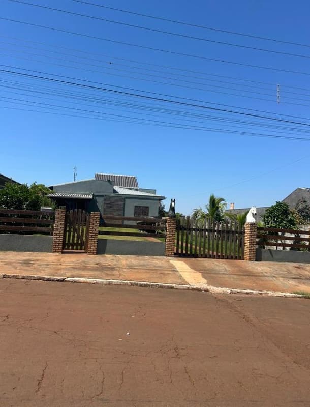 Foto 10 de 13: Casa em leilão em Luiziana - PR, bairro Centro — IMÓVEL URBANO COM ÁREA TOTAL DE 504,00 m2- Em LUIZIANA/PR