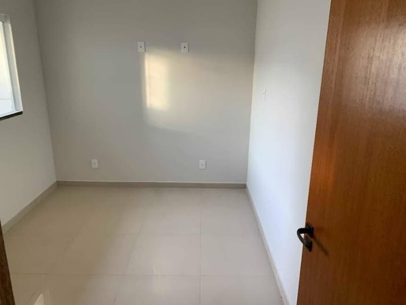 Foto 20 de 25: Casa em leilão em Uberlândia - MG, bairro Jardim Canaã I — Casa, Uberlândia / MG