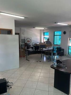 Foto 4 de 6: Comercial em leilão em Maringá - PR — Imóvel comercial no Edifício Empresarial Braz J.J. Abrão