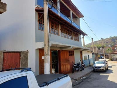 Foto 17 de 19: Terreno em leilão em Astolfo Dutra - MG — Terreno de 200m² contendo 01 galpão de 200,00 m², 02 Mezanino 100M², 03 Apartamento de 200:00M² e 01 Terraço de 120M².