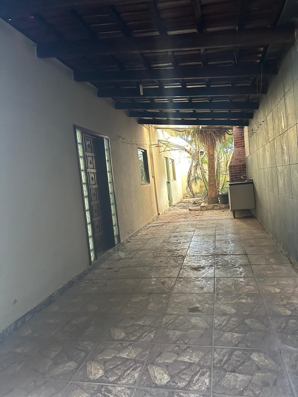 Foto 7 de 9: Casa em leilão em Anápolis - GO — CASA RESIDENCIAL | A.T. 300 M² E A.C 200 M² | RESIDENCIAL BELA VISTA | ANÁPOLIS/GO