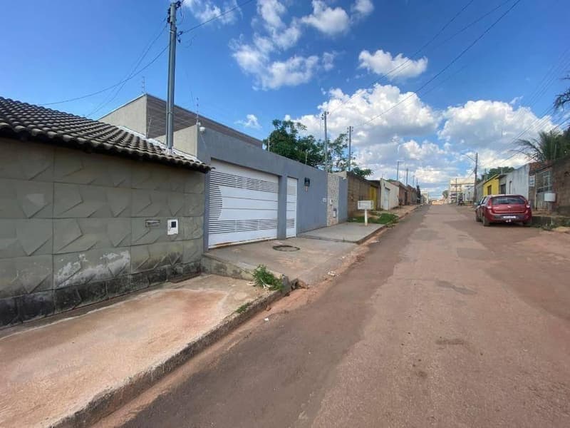 Foto 3 de 3: Casa em leilão em Águas Lindas De Goiás - GO, bairro Jardim da Barragem Ii — Casa 149m² com Terreno 300m² | Águas Lindas de Goiás-GO | Jardim Da Barragem II - 3 Dorms, 2 Banheiros, Piscina - Financiamento até 420 Meses!