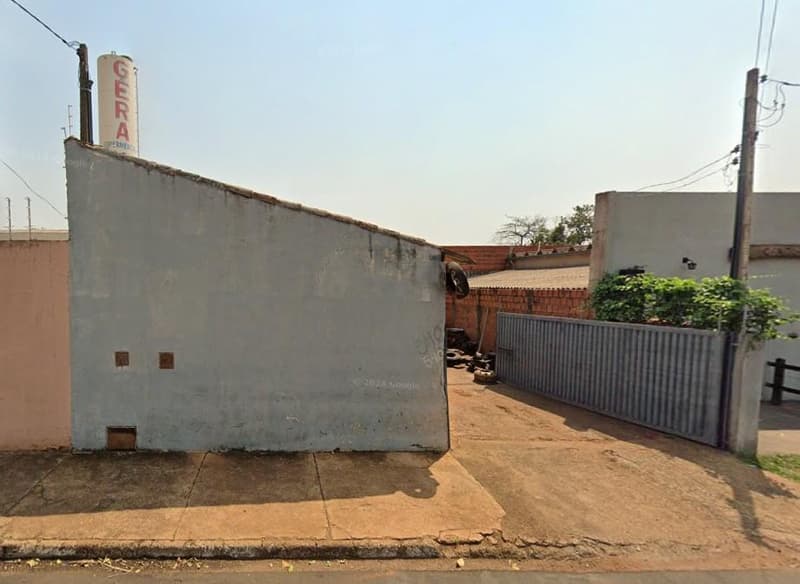 Foto 2 de 3: Terreno em leilão em Dois Córregos - SP, bairro Guarapuã — Prédio Comercial, A.T. 384m², A.C. 316m², Guarapuã