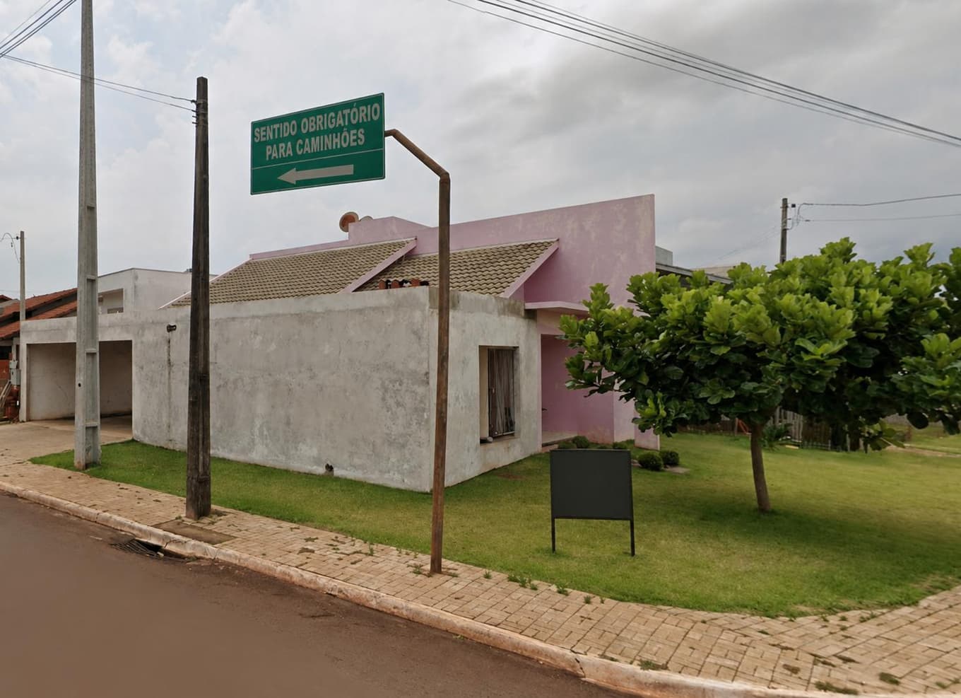 Foto 2 de 5: Casa em leilão em Nova Santa Rosa - PR — IMÓVEL URBANO COM ÁREA TOTAL DE 187,82 m2- Em NOVA SANTA ROSA/PR