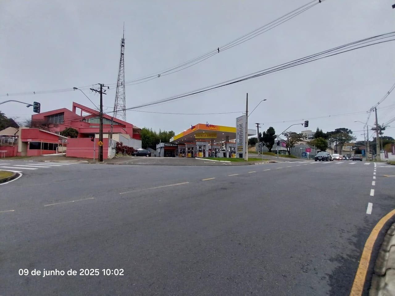 Foto 16 de 59: Comercial em leilão em Curitiba - PR, bairro Vista Alegre — Posto de Combustível com área de terreno total de 3.126,40m², benfeitorias de área total de 477,00m², localizado na Rua Miguel Tschennerl, 47, Vista Alegre, Curitiba/PR