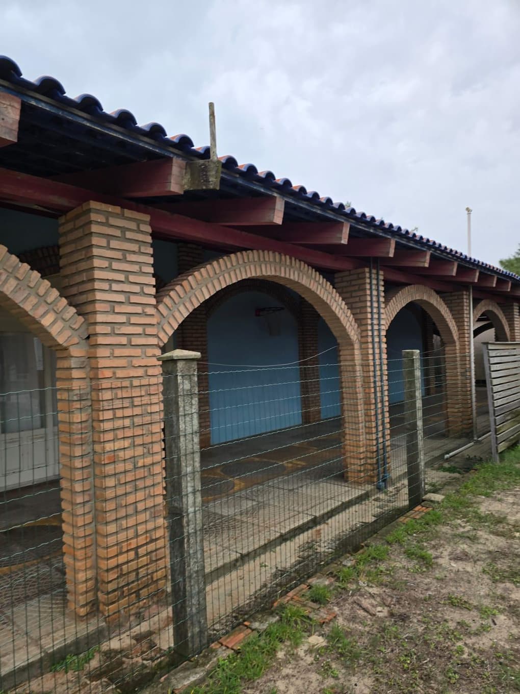 Foto 25 de 27: Terreno em leilão em Mostardas - RS, bairro Loteamento "Praia São Simão" — Casa com área de 296,60m², área total de terreno de 450m² - Mostardas/RS