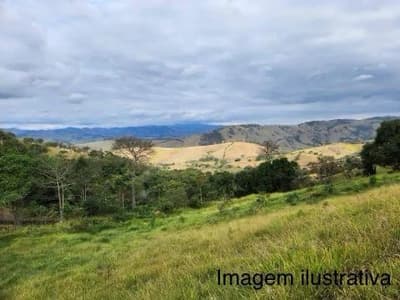 Area Rural em leilão em Madre De Deus De Minas - MG — Uma gleba de terras com 88,00ha, de terrenos mistos de campos e cultura.