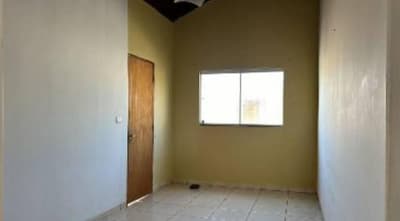 Foto 8 de 13: Casa em leilão em Cassilândia - MS, bairro Vila Pernambuco — Casa 143m² com Terreno 400m² | Cassilândia-MS | Vila Pernambuco | Oportunidade - Próx. à Av. Presidente Dutra e Praça São José - Financiamento até 420 Meses!