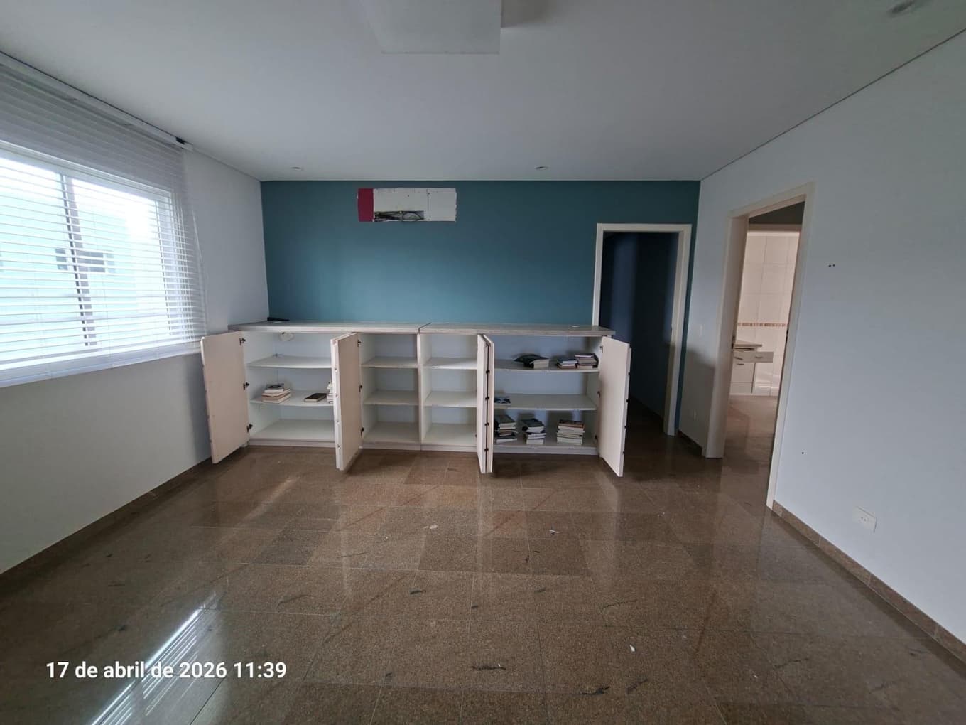 Foto 5 de 61: Apartamento em leilão em Matinhos - PR, bairro Caiobá — Apartamento cobertura, 300,14m² área privativa, vaga de garagem, Edif Costa Allegra, Av Atlântica 2400, Caiobá/PR - R Macedo/PR