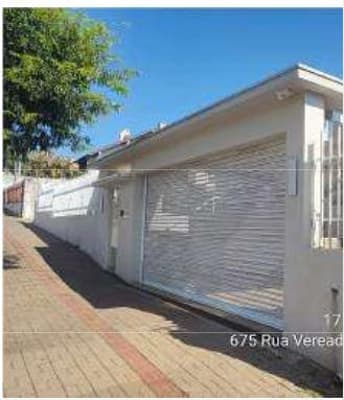 Foto 5 de 13: Casa em leilão em Francisco Beltrão - PR, bairro Centro — Teereno co área de 948,02m², com benfeitoria de área total de 267,43m², localizado na Rua Vereador Romeu Lauro Werlang, 1277, Bairro: Centro, Francisco Beltrão/PR
