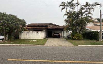 Casa em leilão em Pindamonhangaba - SP — IMÓVEL EM PINDAMONHANGABA/SP