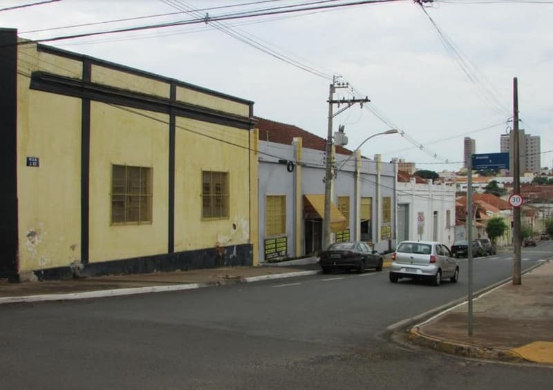 Comercial em leilão em Barretos - SP — (8,4006%) Imóvel Comercial, A.T. 1.974m², A.C. 1.726m², Centro (Domínio Útil)