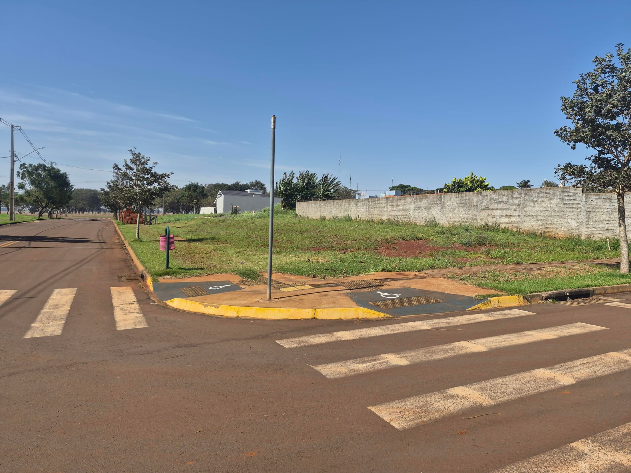 Terreno em leilão em Toledo - PR, bairro Vila Ipiranga — Terreno 360,00m², Distrito de Vila Ipiranga - Toledo/PR