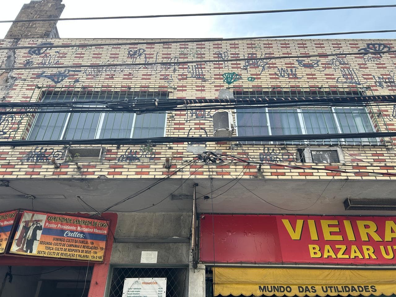 Comercial em leilão em Duque De Caxias - RJ — SALA 202 NA AVENIDA NILO PEÇANHA, Nº 708, MUNICÍPIO DE DUQUE DE CAXIAS RJ