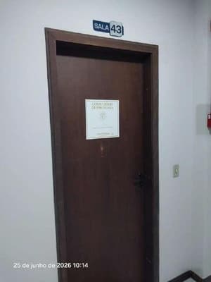 Foto 5 de 10: Comercial em leilão em Araucária - PR, bairro Centro — Sala comercial com vaga de garagem na Avenida Dr. Victor do Amaral nº 588, Araucária/PR
