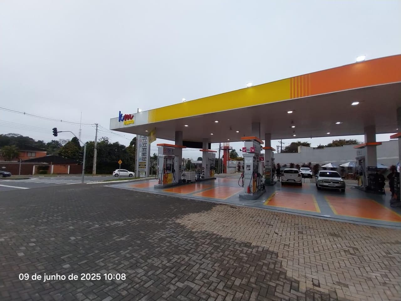 Foto 2 de 59: Comercial em leilão em Curitiba - PR, bairro Vista Alegre — Posto de Combustível com área de terreno total de 3.126,40m², benfeitorias de área total de 477,00m², localizado na Rua Miguel Tschennerl, 47, Vista Alegre, Curitiba/PR