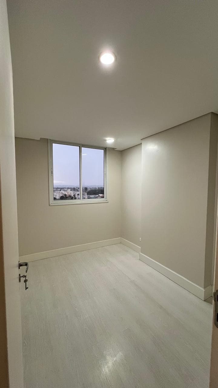 Foto 6 de 19: Apartamento em leilão em Curitiba - PR, bairro Capão Raso — Apartamento 3 Quartos c/ Suíte e 2 Vagas 77,68 m² Capão Raso Curitiba/PR