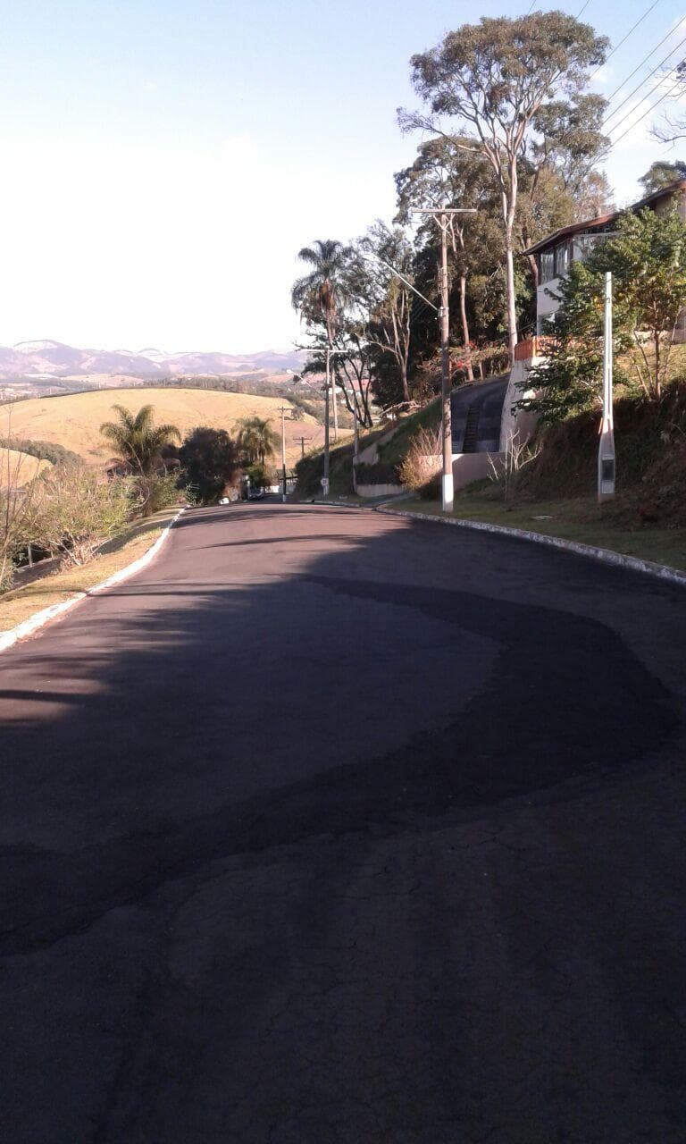 Foto 5 de 18: Terreno em leilão em Lindóia - SP — Um lote de terreno sob nº. 10 da quadra C, do loteamento denominado Mirante do Lago, situado no Bairro do Rio do Peixe em Lindóia-SP com 451,00 metros quadrados