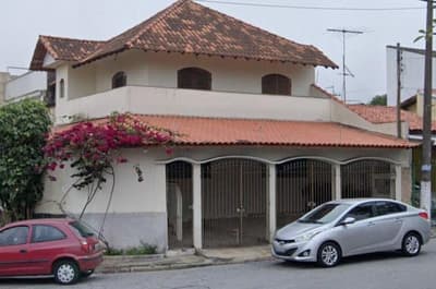 Comercial em leilão em São Bernardo Do Campo - SP — Direitos Aquisitivos sobre Prédio Residencial com 190,18m² no Bairro Jurubatuba em SBC