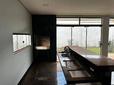 Foto 6 de 14: Casa em leilão em Campo Grande - MS — Casa 306m² com Terreno 390m² || DESOCUPADA || Campo Grande-MS | Alphaville Campo Grande 4 - Próximo ao Shopping Bosque dos Ipês - Financiamento até 420 Meses!