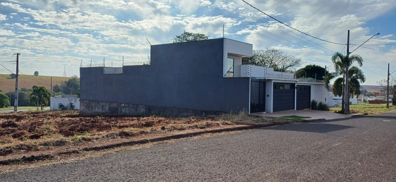 Foto 4 de 4: Casa em leilão em Maringá - PR — Casa 312m², Jardim Imperador em Maringá/PR - Ocupada