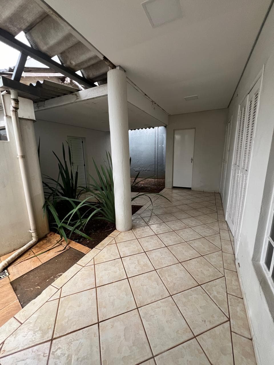 Foto 13 de 19: Comercial em leilão em Valinhos - SP — IMOVEL COMERCIAL CONTENDO 06 SALAS, 267 m² A.T E 175 m² A.C EM VALINHOS/SP