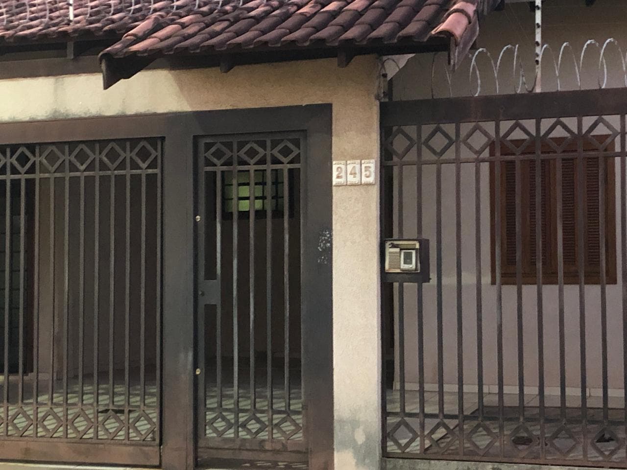Foto 4 de 8: Casa em leilão em Campo Grande - MS — Casa 314m², Autonomista, Campo Grande/MS - Ocupada