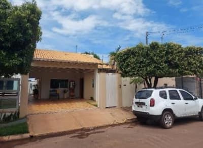 Foto 3 de 4: Casa em leilão em Rondonópolis - MT, bairro Setor Residencial Granville I — Casa 180m² em Rondonópolis/MT | Setor Residencial Granville I | Terreno 300m² | Localização Nobre, Próxima ao Rondon Plaza Shopping. Oportunidade de Investimento!
