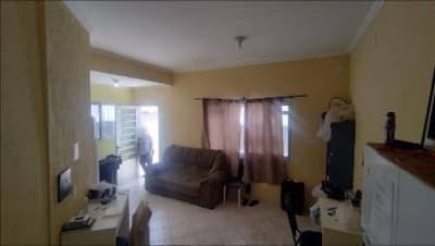 Foto 5 de 11: Casa em leilão em São Vicente - SP, bairro Samarita — Casa 97,8m² com Terreno 122,9m² | São Vicente-SP | Samaritá - 2 Dorms, 2 Banheiros - Financiamento até 420 Meses!