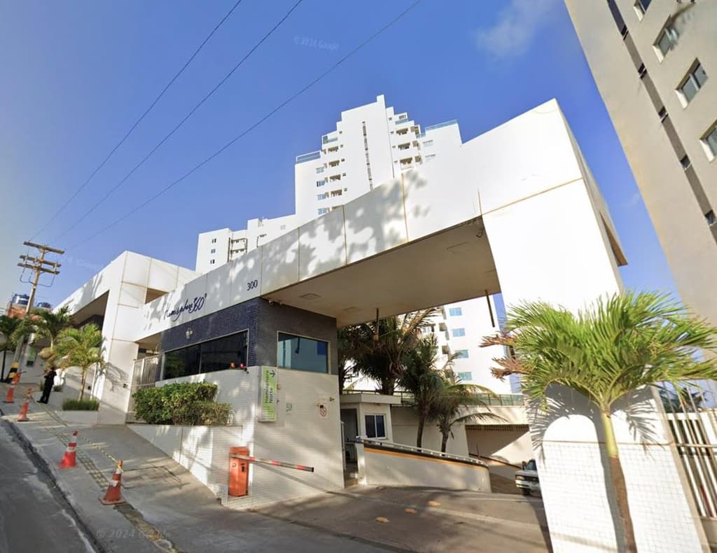 Foto 2 de 3: Apartamento em leilão em Salvador - BA — Apto. 200m², Pituaçu, Salvador/BA - Ocupado