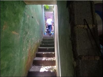 Foto 1 de 32: Casa em leilão em Ribeirão Pires - SP — IMÓVEL RESIDENCIAL EM RIBEIRÃO PIRES/SP