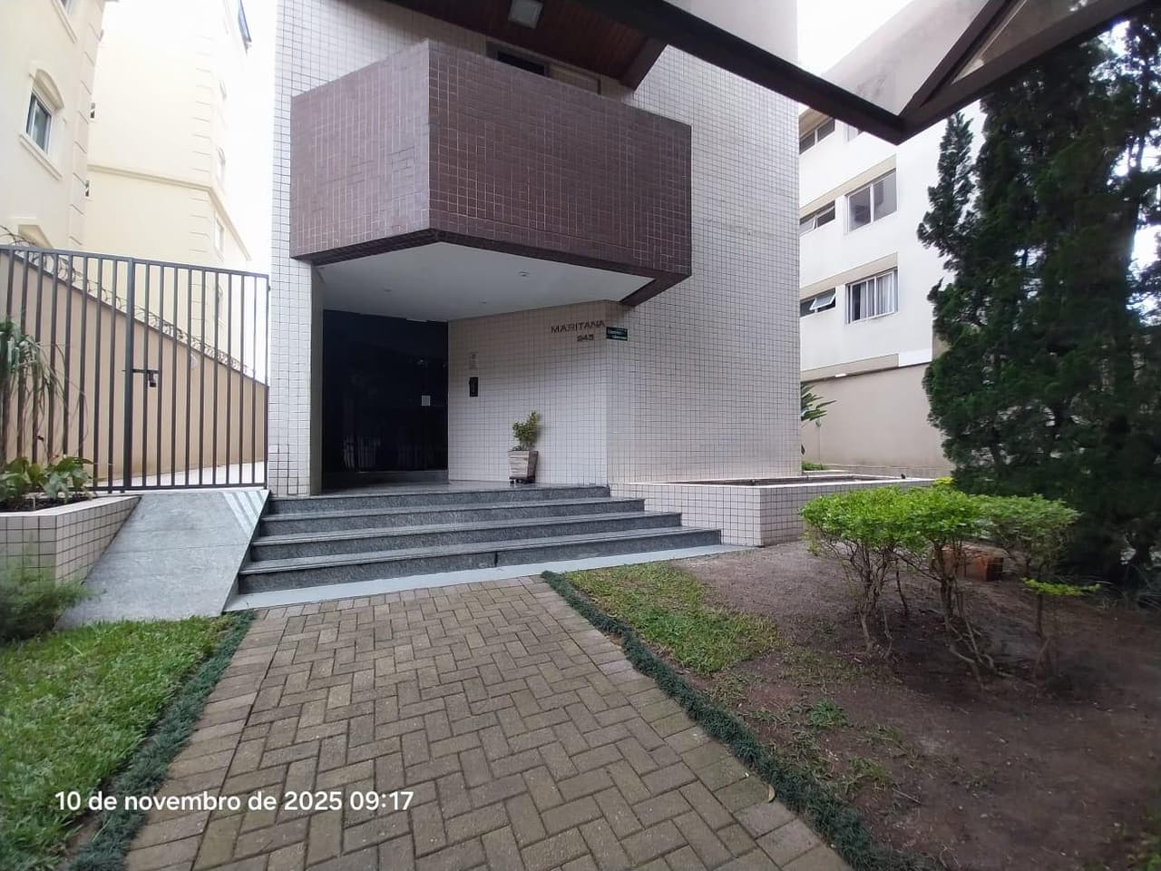 Foto 5 de 11: Apartamento em leilão em Curitiba - PR, bairro Cabral — Apartamento com a área construída exclusiva de 116,95m², Cabral, Curitiba/PR