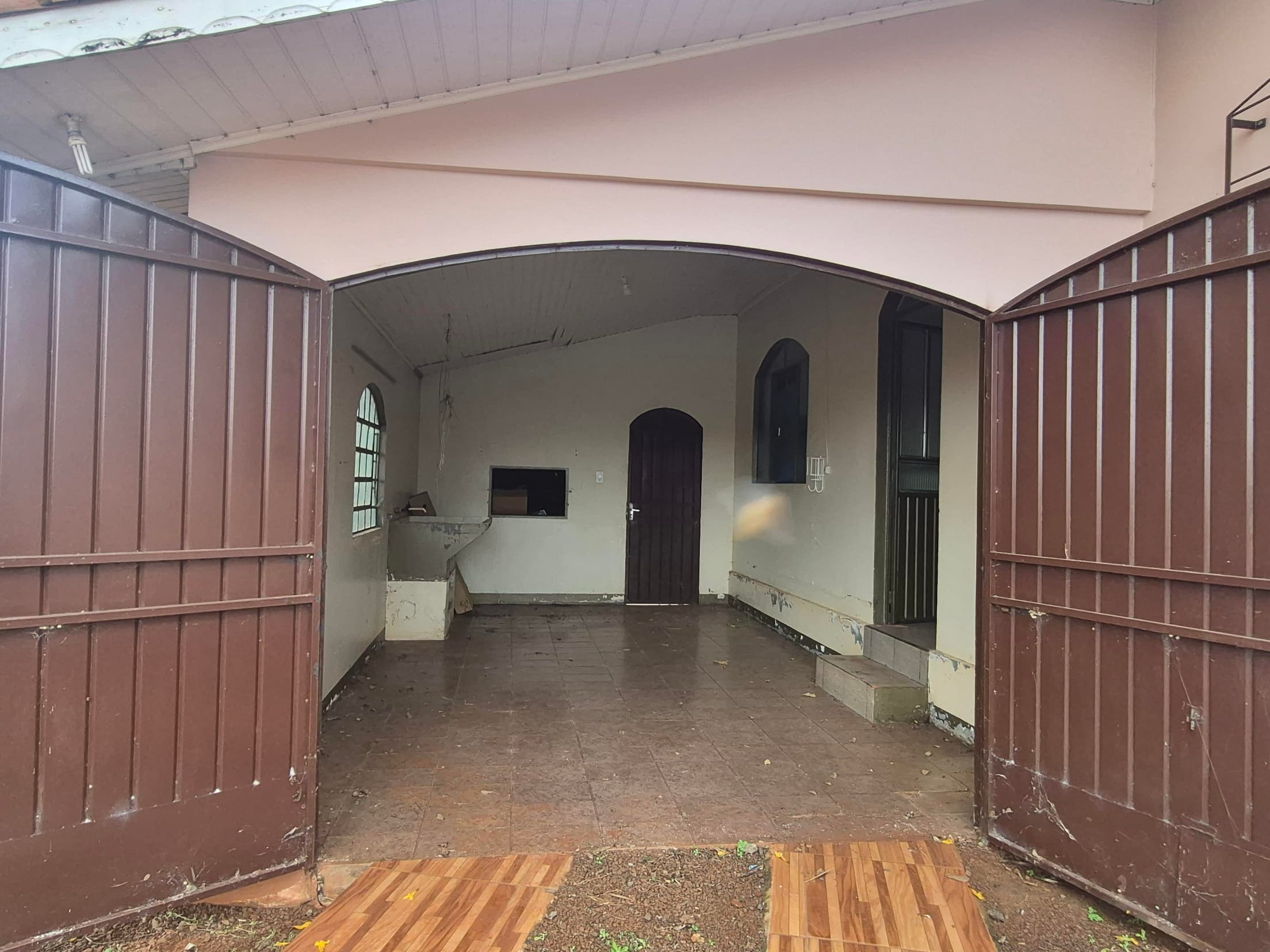 Foto 17 de 20: Casa em leilão em Toledo - PR, bairro Novo Sarandi — IMÓVEL RESIDENCIAL COM ÁREA DE 800 m² EM NOVO SARANDI TOLEDO/PR