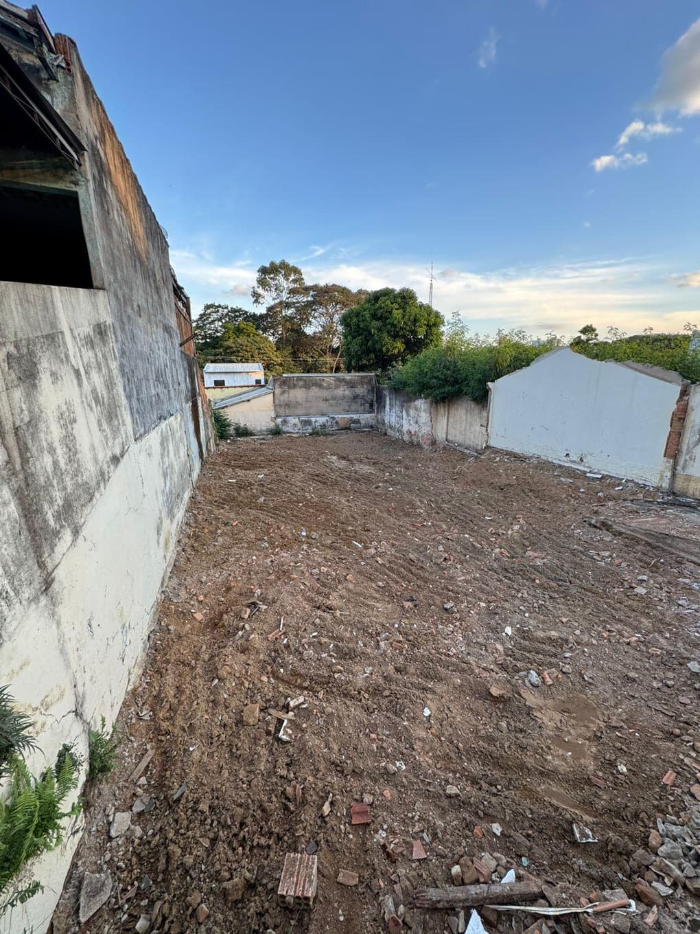 Foto 5 de 12: Terreno em leilão em Campinas - SP — TERRENO COM 340,60 m² NO JD. OLIVEIRA - CAMPINAS/SP