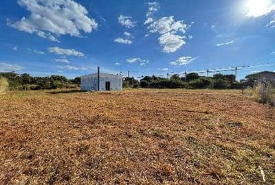 Foto 1 de 4: Terreno em leilão em Itumbiara - GO — Terreno 3.910m², DESOCUPADO no Setor Industrial Diagri, Itumbiara/GO