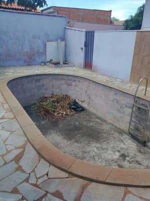 Foto 7 de 9: Casa em leilão em Terra Roxa - SP — Casa, A.T. 464m², A.C. 206m², 2 dorm, 1 suíte, piscina