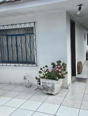 Foto 5 de 6: Casa em leilão em Pinhais - PR, bairro Vargem Grande — Lote com área de 360m², contendo casa de aproximadamente 130m², Pinhais/PR