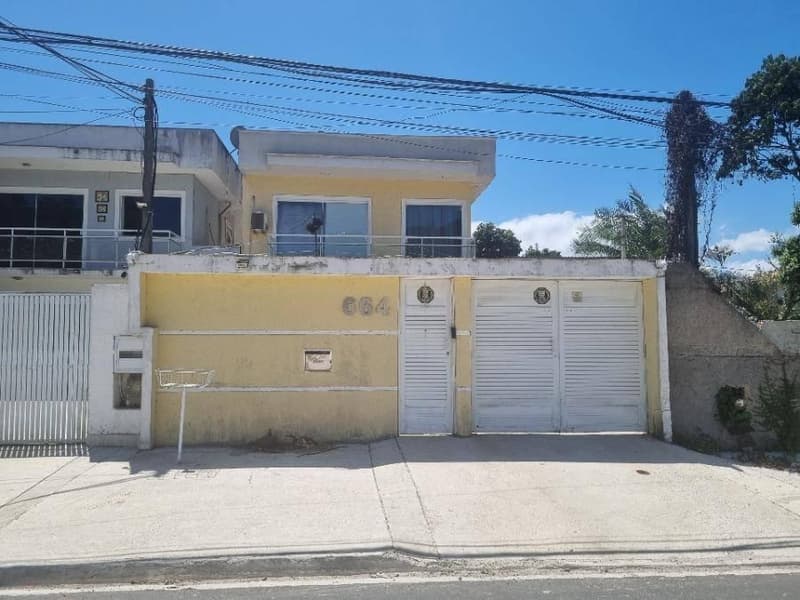Foto 1 de 3: Casa em leilão em Niterói - RJ, bairro Jardim Fazendinha Itaipu — Casa, Ocupado, Niterói / RJ (30% abaixo da avaliação)