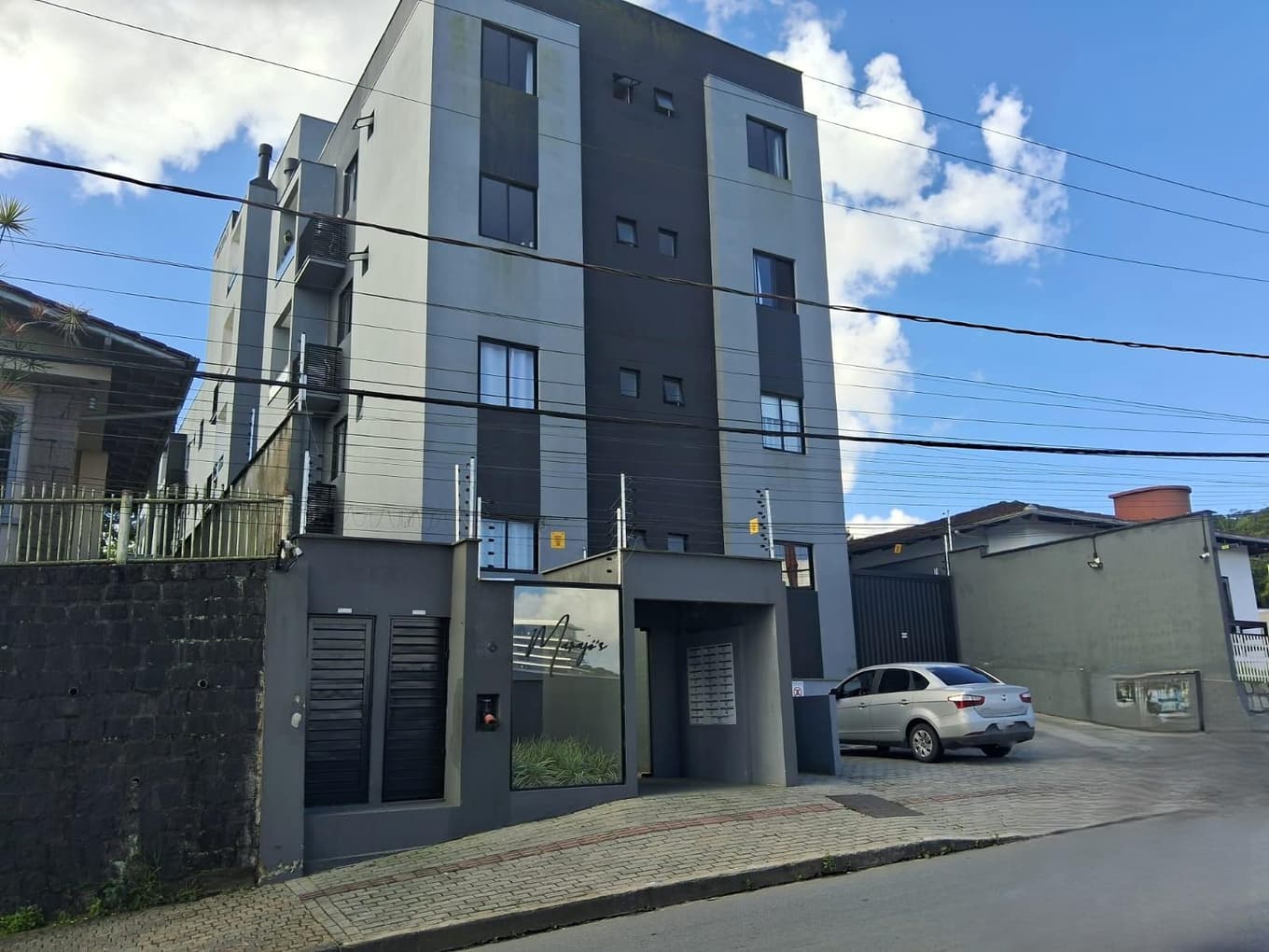 Foto 1 de 6: Apartamento em leilão em Joinville - SC — Apto. 59m², Atiradores, Joinville/SC - Ocupado