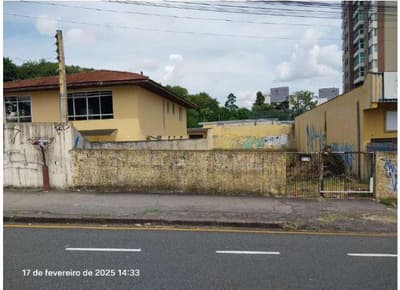 Foto 2 de 10: Terreno em leilão em Curitiba - PR, bairro Cabral — Terreno urbano com área de 356,00m², sem benfeitorias, Avenida Paraná,1342 Bairro: Cabral. Matrícula nº 7.235 do 2º CRI.
