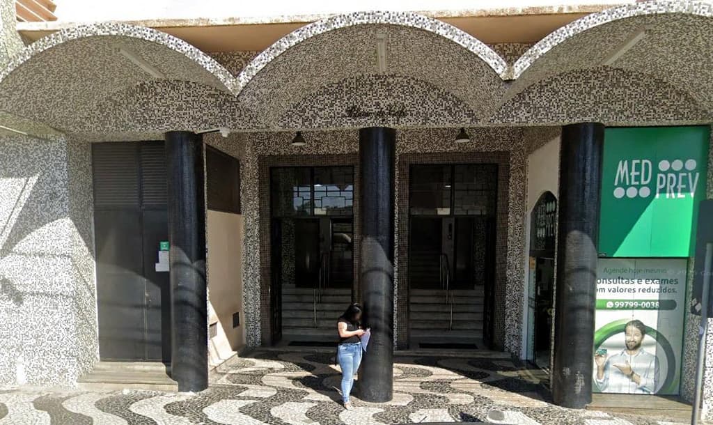 Foto 3 de 3: Comercial em leilão em Paranaguá - PR — Conjunto nº 10, com área de 72,8168m², situado no Edifício Palácio do Café em Paranaguá/PR (Comercial)
