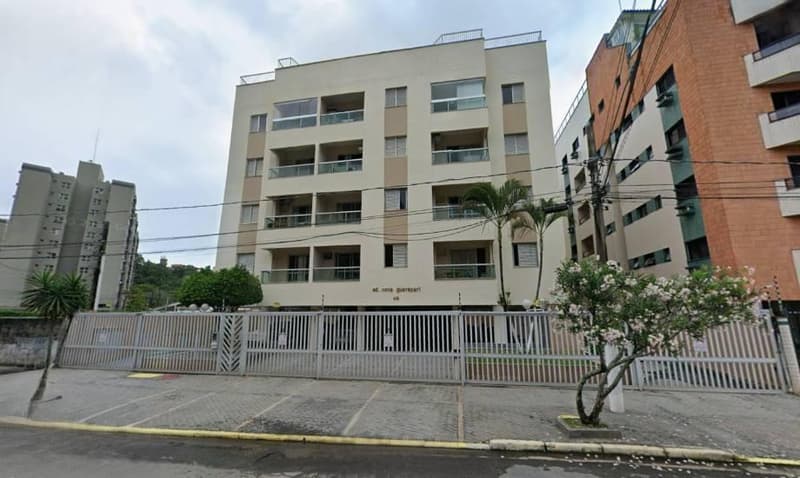 Foto 3 de 3: Apartamento em leilão em Guarujá - SP, bairro Jardim Tres Marias — Apto 179m² c/ 1 vaga | Guarujá-SP | Edifício Nova Guarapary | Jd. Três Marias - Próx. à Praia da Enseada e Av. Dom Pedro I - Financiamento até 420 Meses!