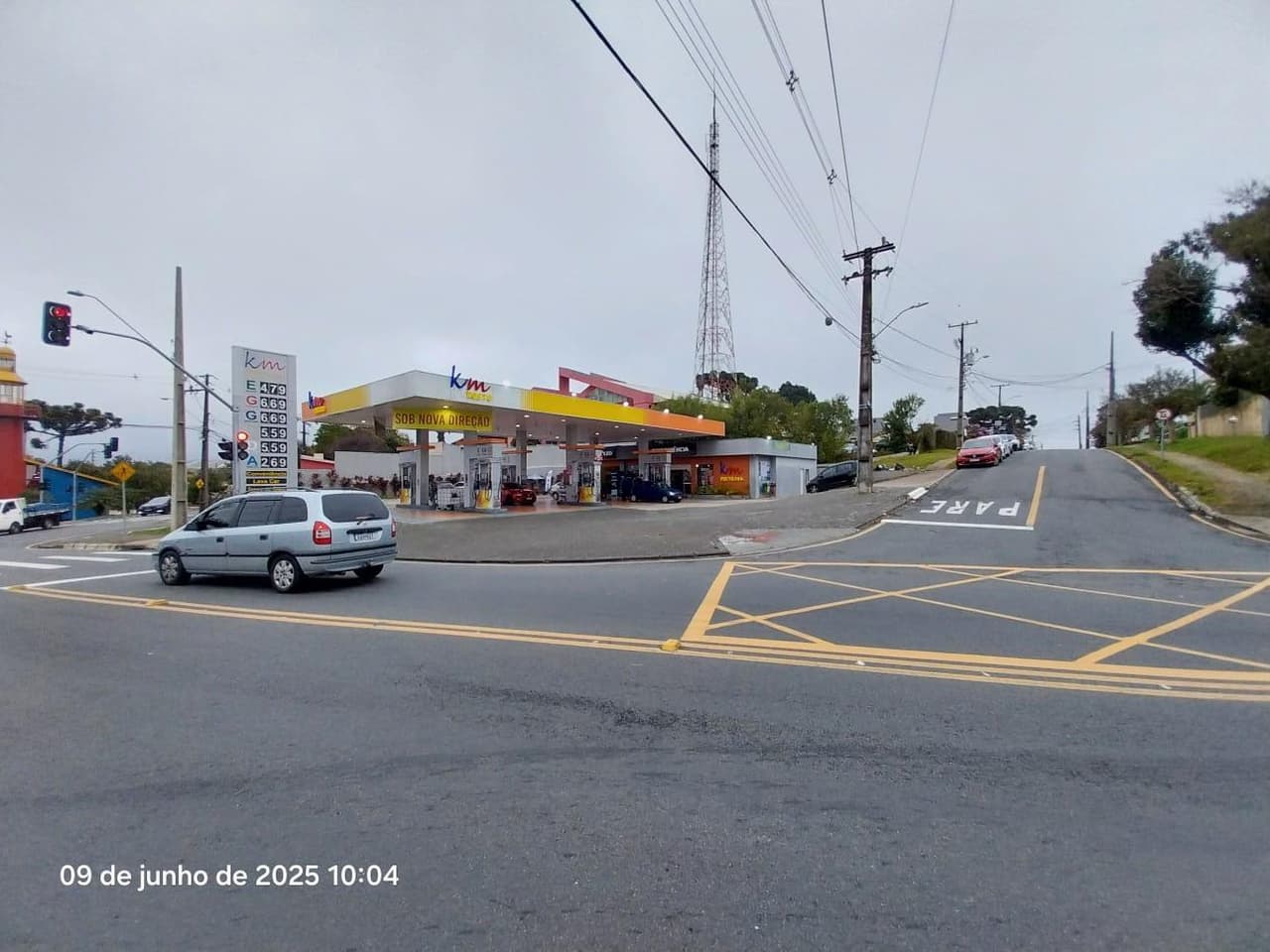 Foto 42 de 59: Comercial em leilão em Curitiba - PR, bairro Vista Alegre — Posto de Combustível com área de terreno total de 3.126,40m², benfeitorias de área total de 477,00m², localizado na Rua Miguel Tschennerl, 47, Vista Alegre, Curitiba/PR