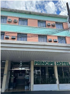 Foto 1 de 22: Terreno em leilão em Cianorte - PR, bairro Zona 01 — Terreno urbano com área total de 776,00m², com benfeitoria de área total de 1.487,60m², localizado na Praça Raposo Tavares, 366, Bairro: Zona 01, Cianorte/PR,