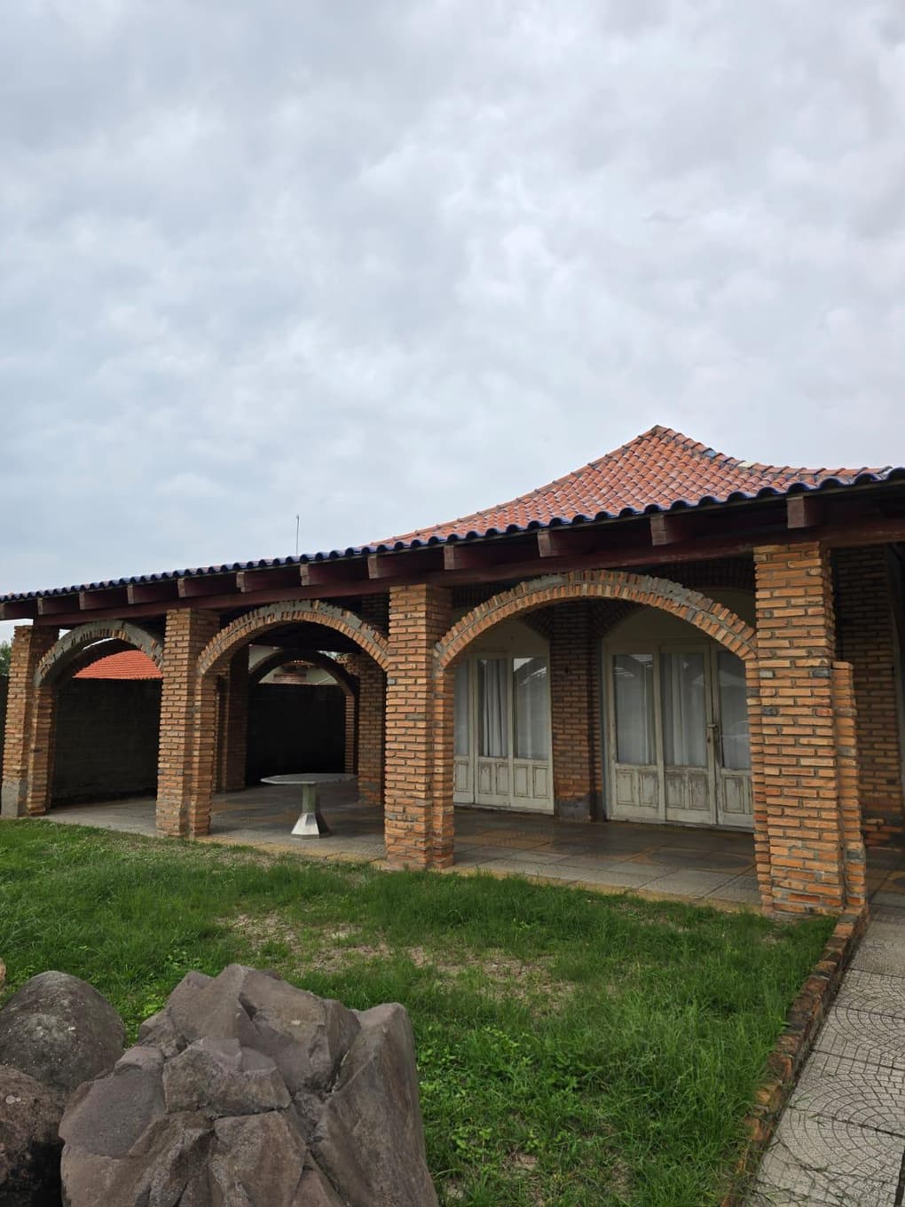 Foto 7 de 27: Terreno em leilão em Mostardas - RS, bairro Loteamento "Praia São Simão" — Casa com área de 296,60m², área total de terreno de 450m² - Mostardas/RS