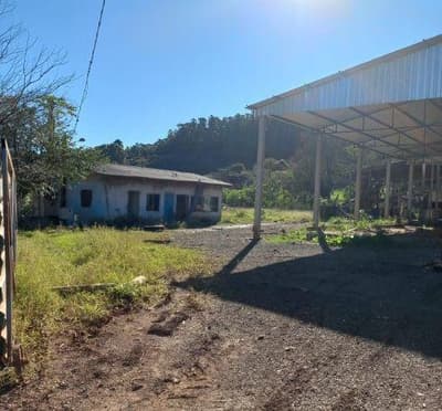 Foto 3 de 3: Area Rural em leilão em Enéas Marques - PR — Terreno rural com barracão com área de 40.722,97m2 localizado na linha Cristo Rei, na cidade de Eneas Marques/PR