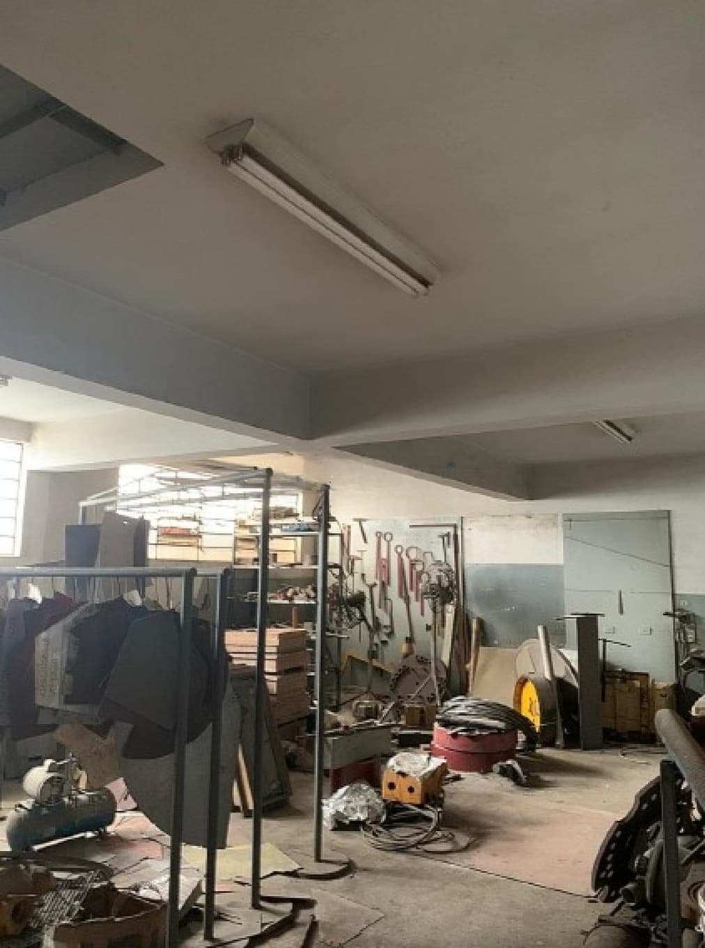 Foto 20 de 28: Comercial em leilão em Colombo - PR — Galpão Industrial em Colombo/PR com 3.863,76 m² de área construída