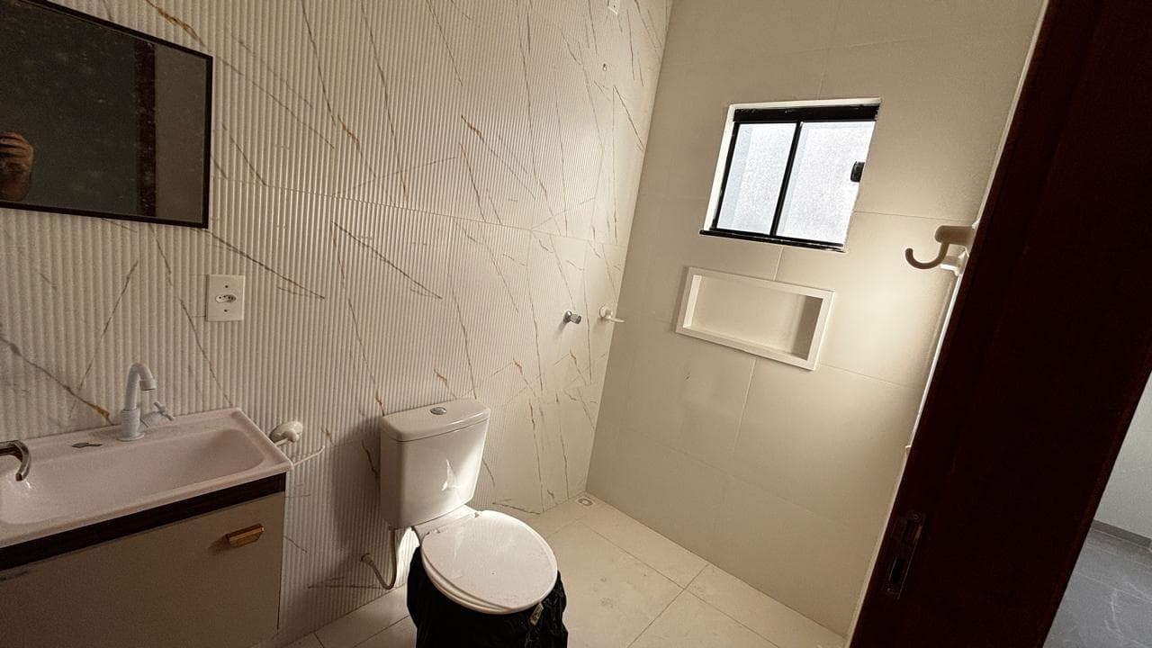 Foto 4 de 7: Casa em leilão em Toledo - PR, bairro São Francisco — IMÓVEL RESIDENCIAL COM 48,62 m² DE ÁREA CONSTRUÍDA - TOLEDO/PR