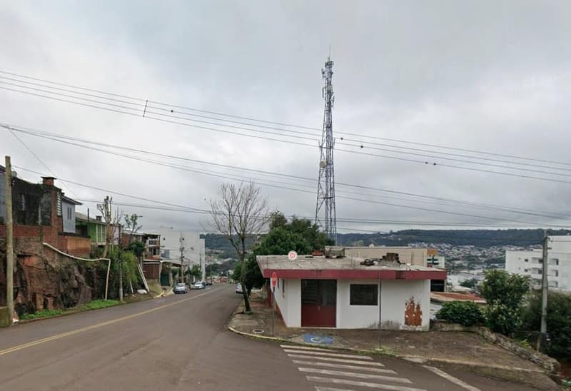 Foto 1 de 2: Casa em leilão em Sarandi - RS, bairro Centro — Casa 200m², Centro, Sarandi/RS
