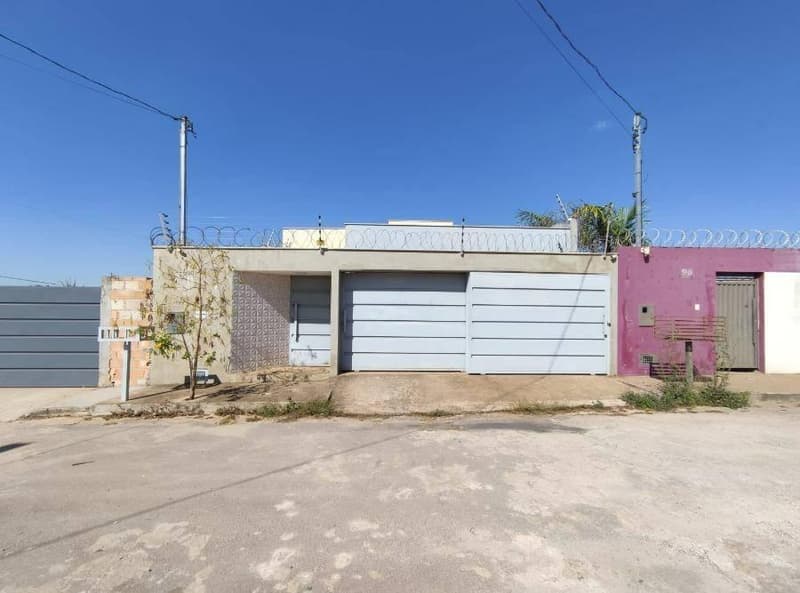 Foto 1 de 25: Casa em leilão em Lagoa Da Prata - MG, bairro Americo Silva — Casa, Lagoa Da Prata / MG